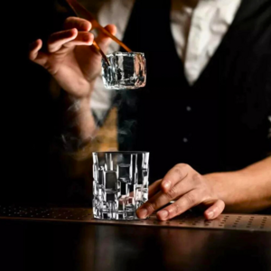 gote whiskey me shishe etna 7 cope