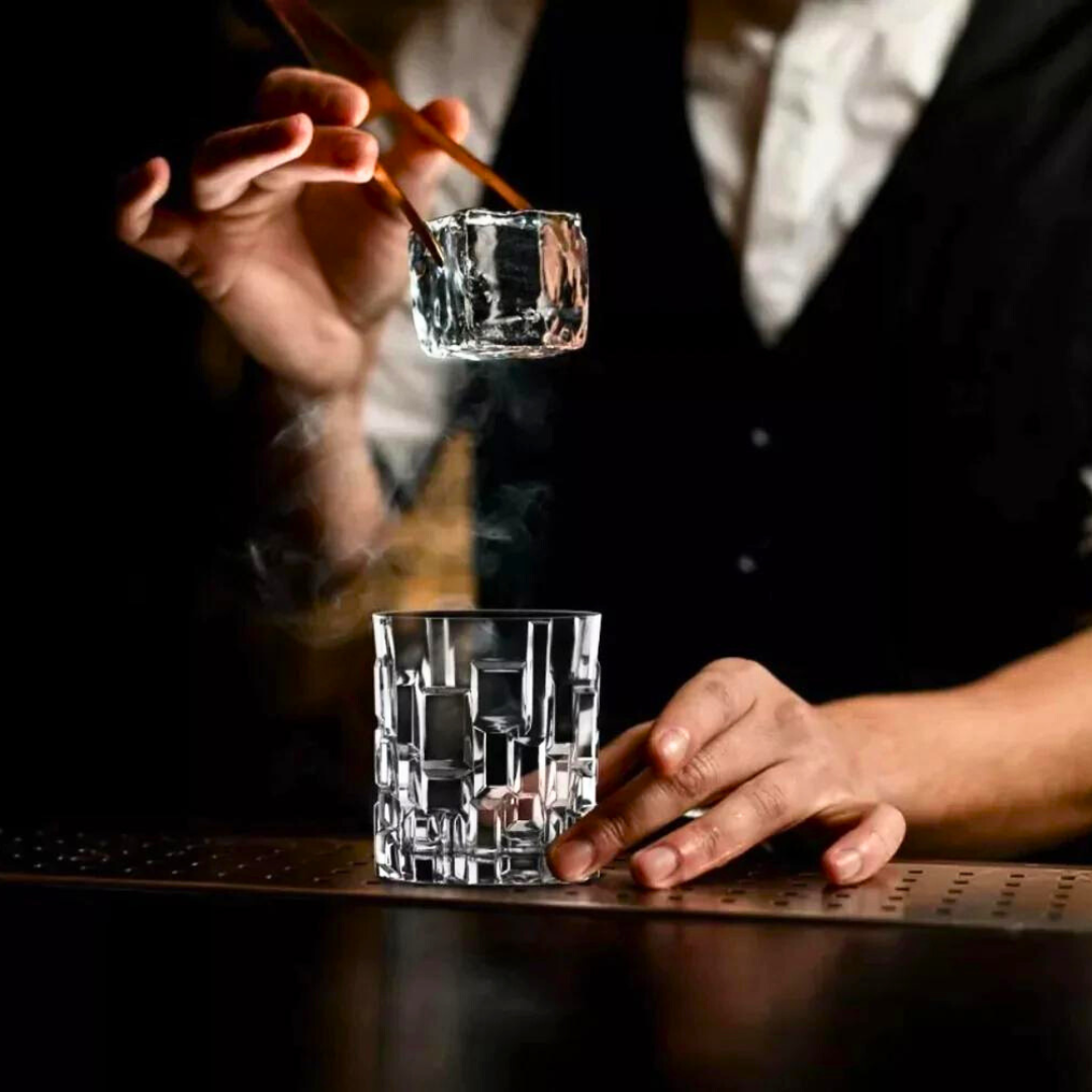 gote whiskey me shishe etna 7 cope