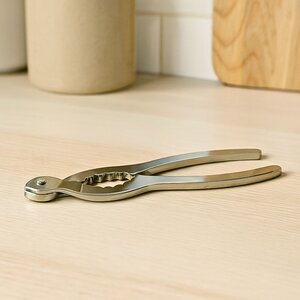 hapese shishe shampanje farm